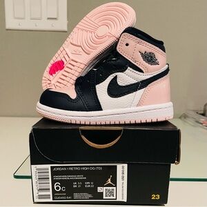 Jordan 1 Retro High OG (TD), Size 6, Atmosphere Obsidian White